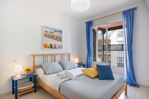 Appartement 'Camaleón 7' avec piscine partagée, terrasse privée et climatisation