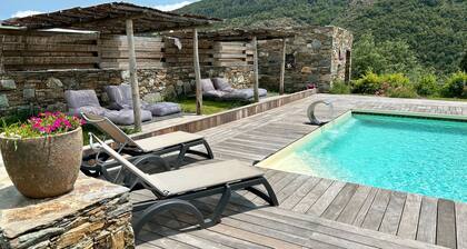 Chambre d'hÎtes 'Regina' avec piscine partagée, Wi-Fi et climatisation