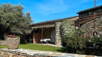 Enceinte de lâhĂ©bergement