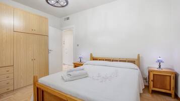 1 camera, ferro/asse da stiro, Wi-Fi gratuito, lenzuola