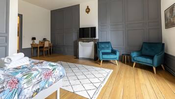 1 bedroom, free WiFi, bed sheets