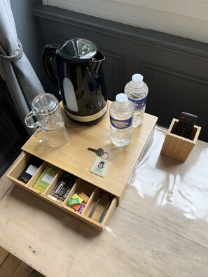 Kaffee und/oder Kaffeemaschine