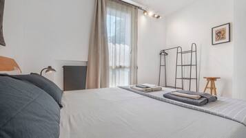 2 chambres, fer et planche Ă repasser, Wi-Fi gratuit, draps fournis