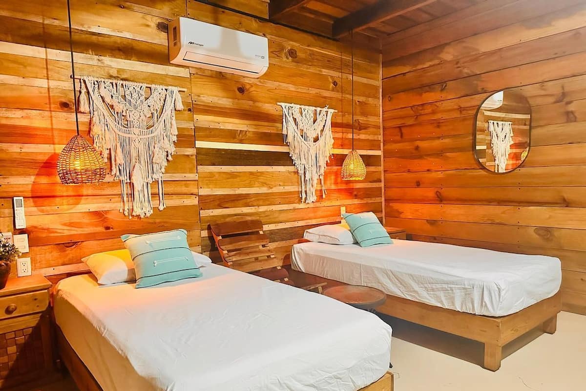 Economy Twin Room | Individually decorated, individually furnished, free WiFi, bed sheets