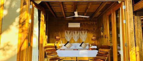 Phòng đôi phong cách cổ điển | Trang trí khác biệt, trang bị nội thất với thiết kế riêng biệt