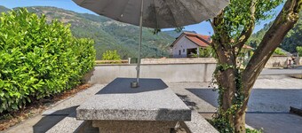 Apartment 'E' with Mountain View, Wi-Fi and Air Conditioning
