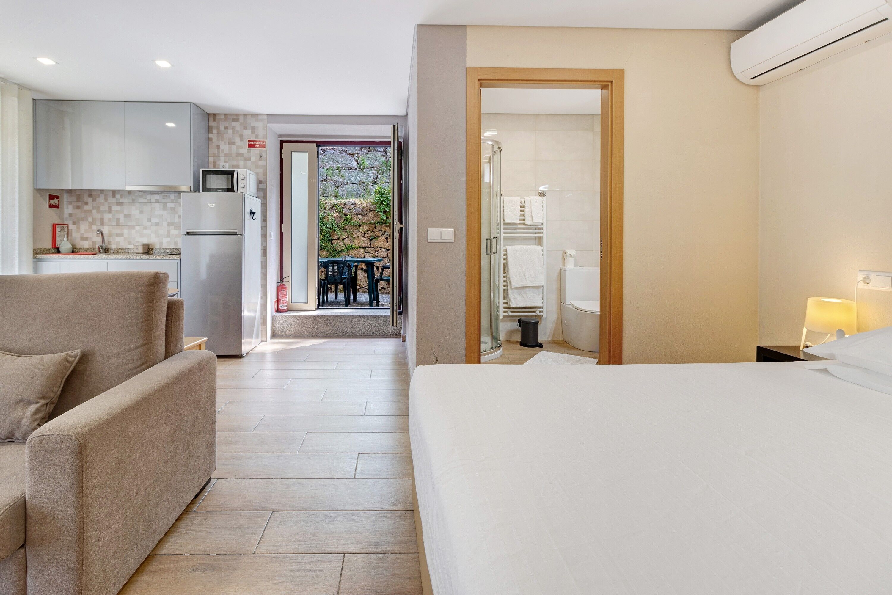 1 bedroom, free WiFi, bed sheets