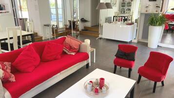 Televisión y reproductor de DVD