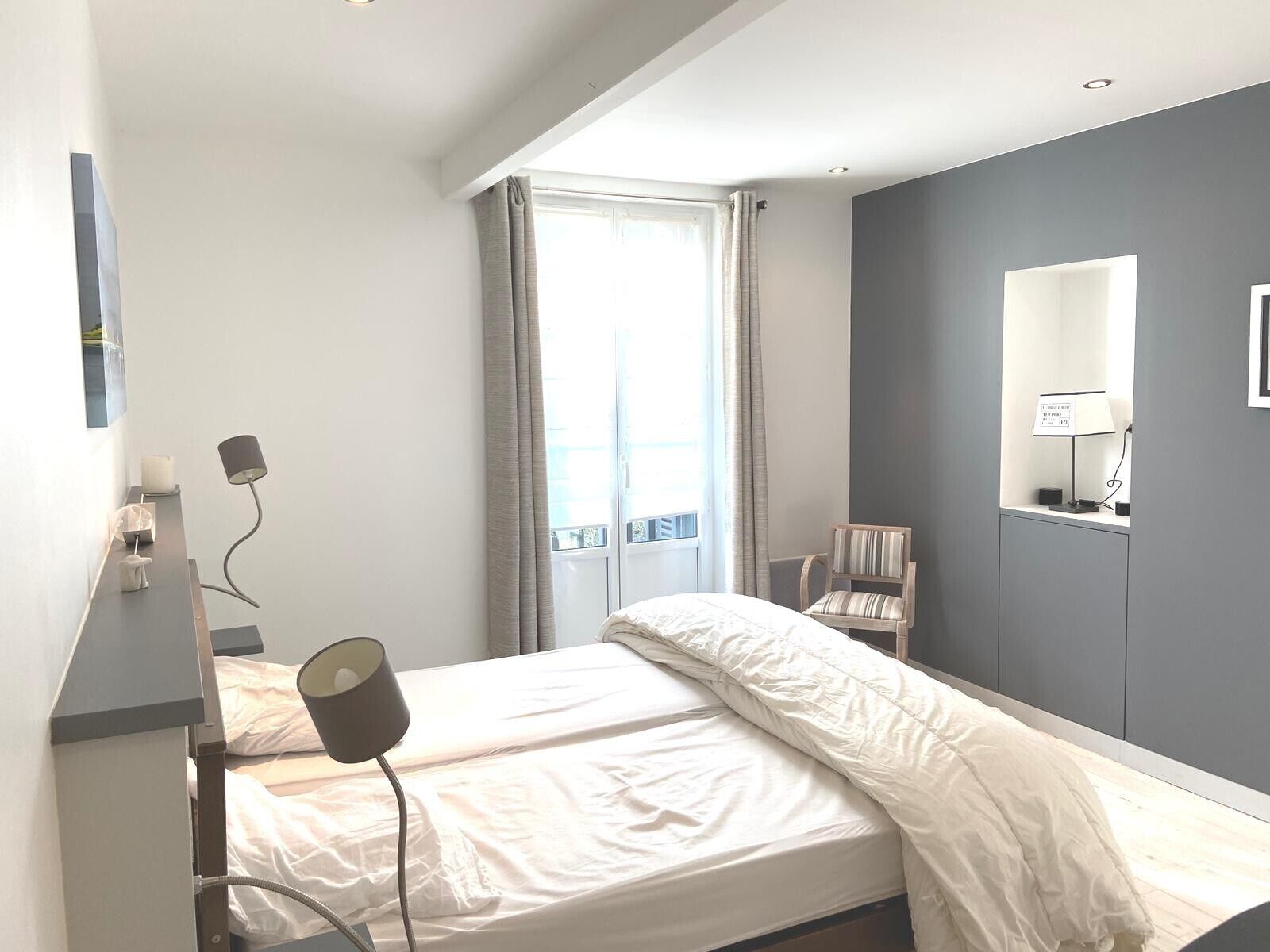 4 habitaciones, tabla de planchar con plancha y wifi gratis 