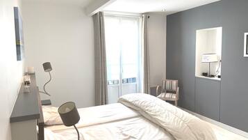 4 habitaciones, tabla de planchar con plancha y wifi gratis