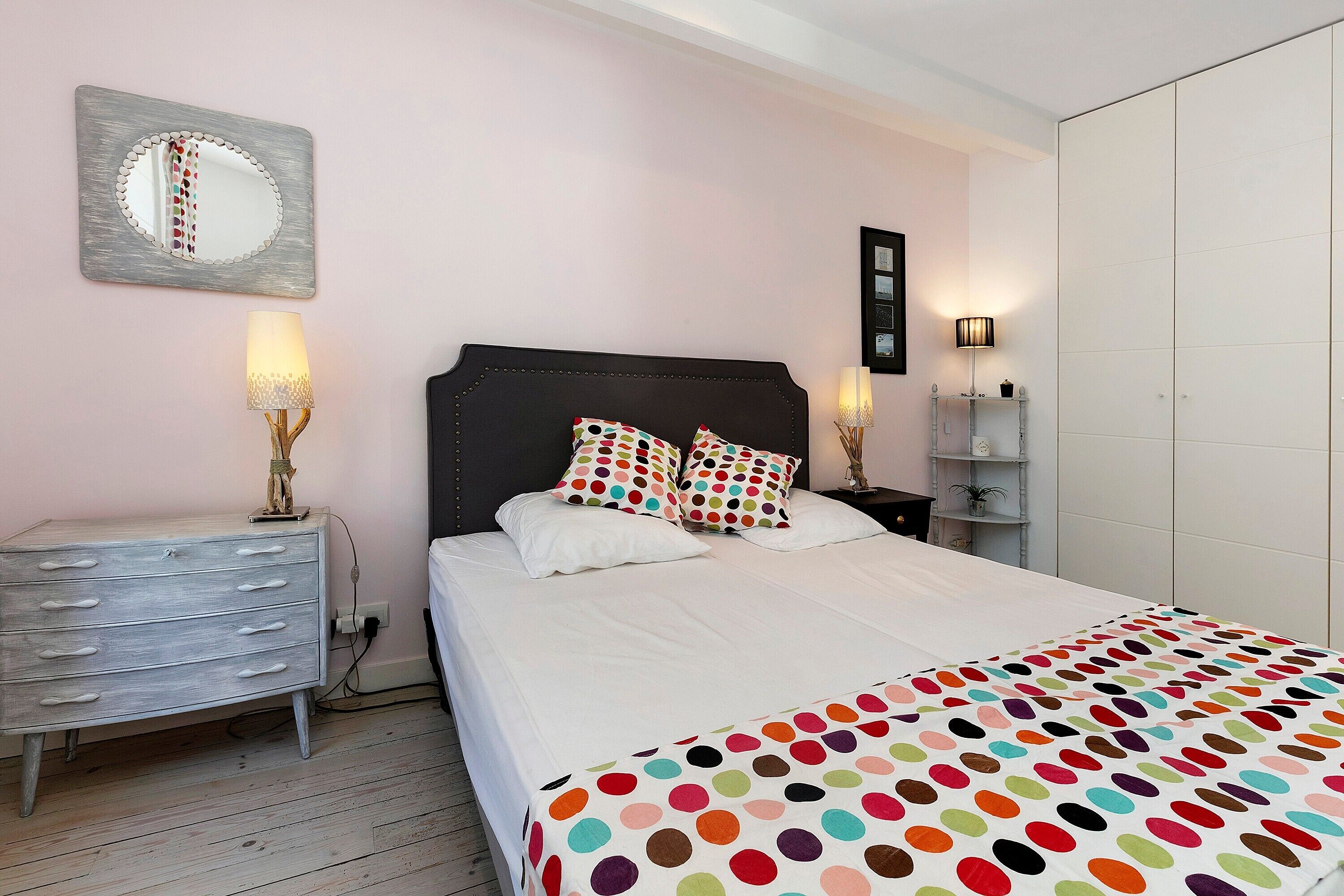 4 chambres, fer et planche à repasser, Wi-Fi gratuit