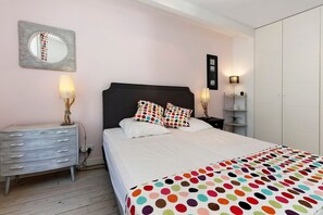 4 Schlafzimmer, Bügeleisen/Bügelbrett, kostenloses WLAN