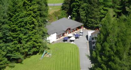 Holiday Home 'Gite Okabe Du Chalet Pedro' with Shared Garden