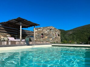 Pool - Bed and Breakfast 'Colomba' with Shared Pool, Wi-Fi and Air Conditioning (Murato)