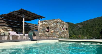 Chambre d'hÎtes 'Colomba' avec piscine partagée, Wi-Fi et climatisation