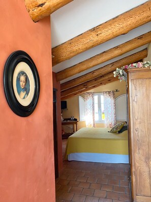 1 chambre, Wi-Fi gratuit, draps fournis