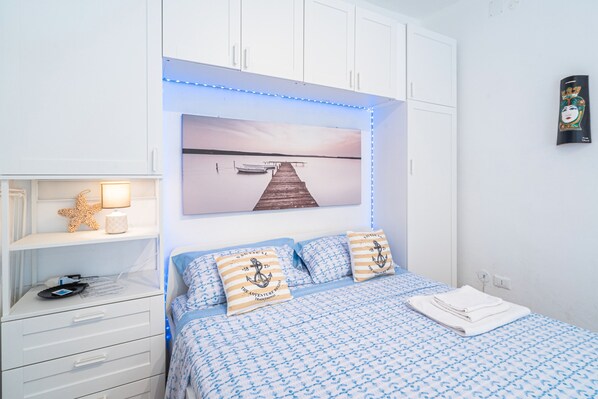 1 bedroom, iron/ironing board, free WiFi, bed sheets