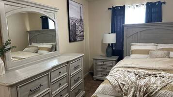 2 camere, una scrivania, ferro/asse da stiro, Wi-Fi