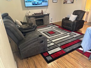 TV, fireplace - 713 Section 2 luxury townhouse (Williston)