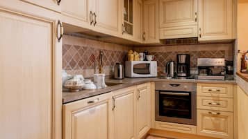 Fridge, microwave, dishwasher, electric kettle