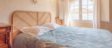 1 chambre, Wi-Fi gratuit, draps fournis