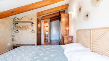 1 chambre, Wi-Fi gratuit, draps fournis