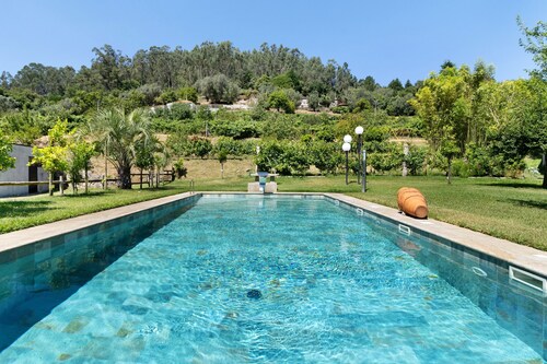 Studio Apartment with Mountain View, Shared Pool and Wi-Fi