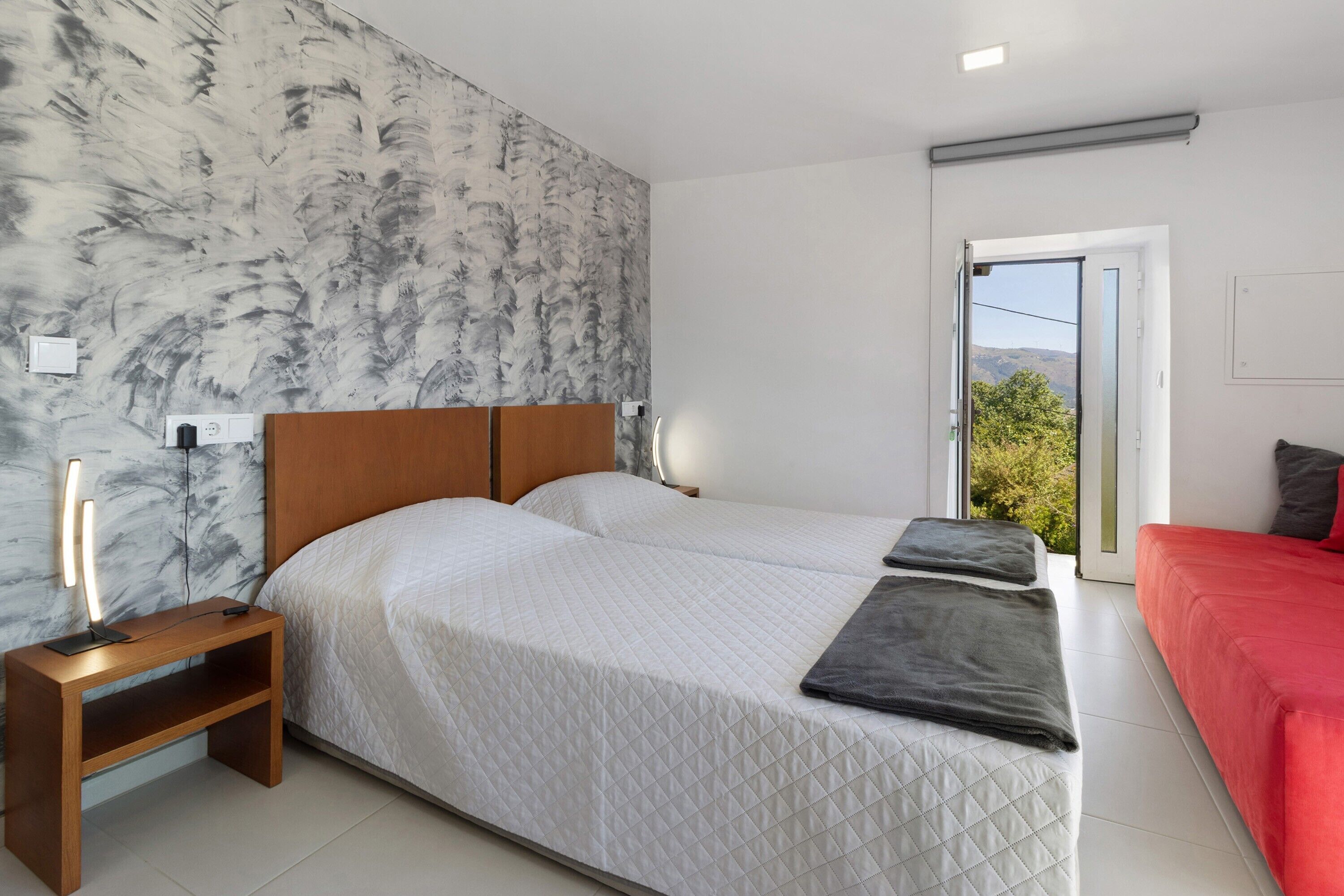 2 chambres, Wi-Fi gratuit, draps fournis