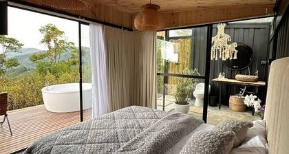 Glampig Shaddai House near the city