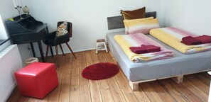 2 chambres, bureau, fer et planche à repasser, Wi-Fi gratuit