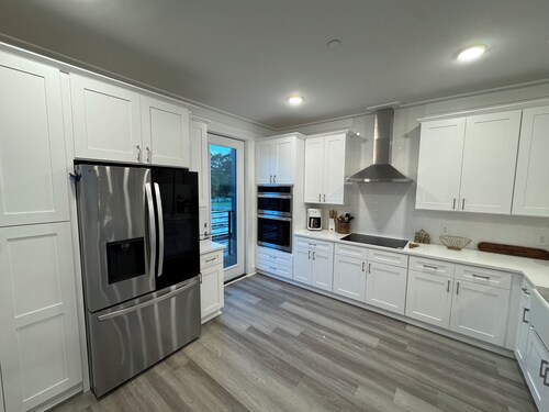 Luxury 4 bedroom townhome in charming Santa Rosa Beach, close to 30a