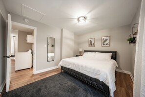 3 chambres, fer et planche à repasser, Wi-Fi gratuit, draps fournis