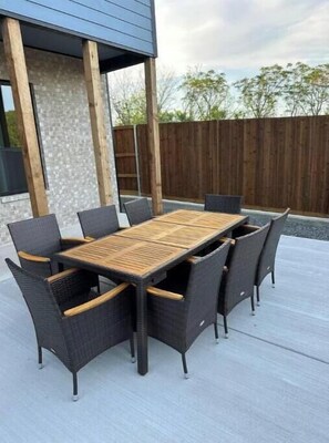 Outdoor dining