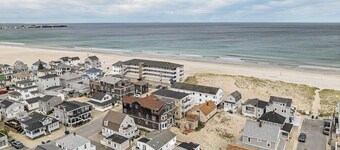 2 BR, Steps to Beach, Pet Friendly, Island Section