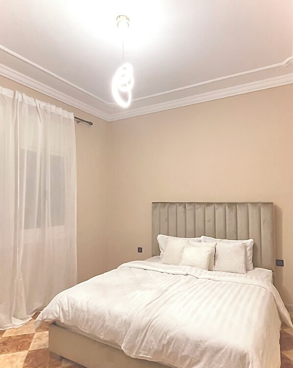 2 chambres, bureau, fer et planche à repasser, Wi-Fi gratuit