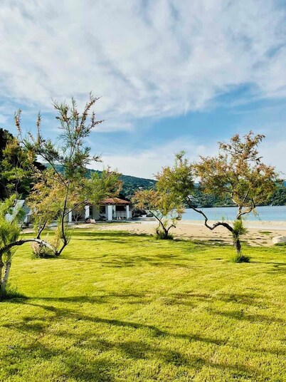 Seacret too by Villa Glyfos