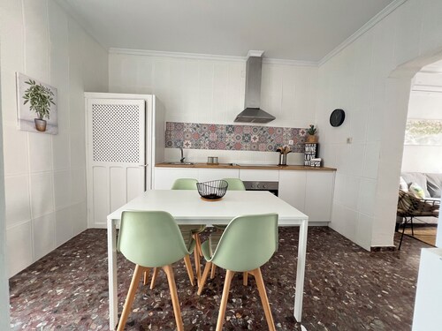 Rural house in a quiet area. 20 minutes from the beach. Ideal for couples or families