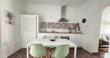 Rural house in a quiet area. 20 minutes from the beach. Ideal for couples or families