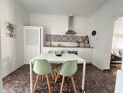 Rural house in a quiet area. 20 minutes from the beach. Ideal for couples or families
