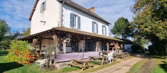 Charming Tiny House in a quiet location, close to nature, Vichy and Moulins and Le Pal
