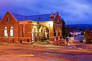Exterior - Convenient & Cosy Mountain Retreat in Omeo. (Omeo)