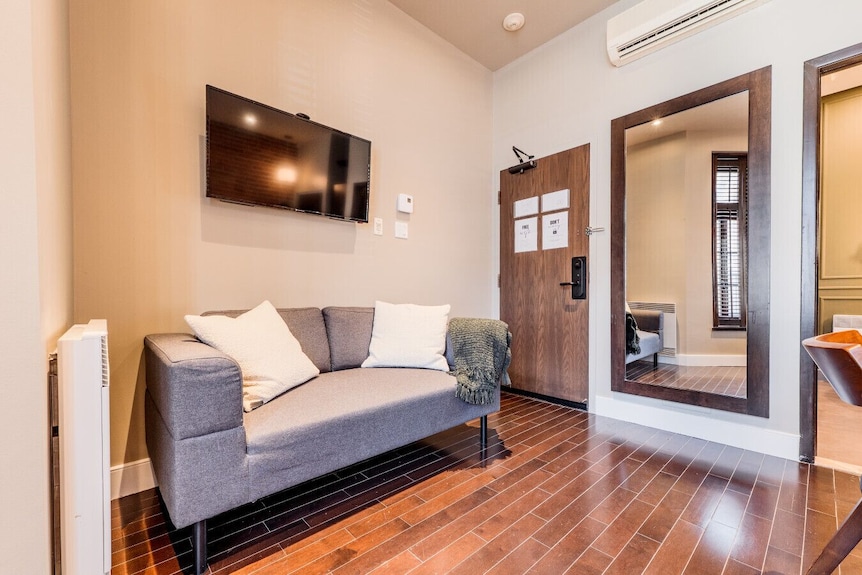 Boutique Hotel Quartier Latin - Room 101 - Montreal