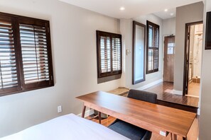 1 bedroom, desk, iron/ironing board, WiFi