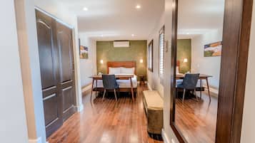 1 bedroom, in-room safe, desk, iron/ironing board
