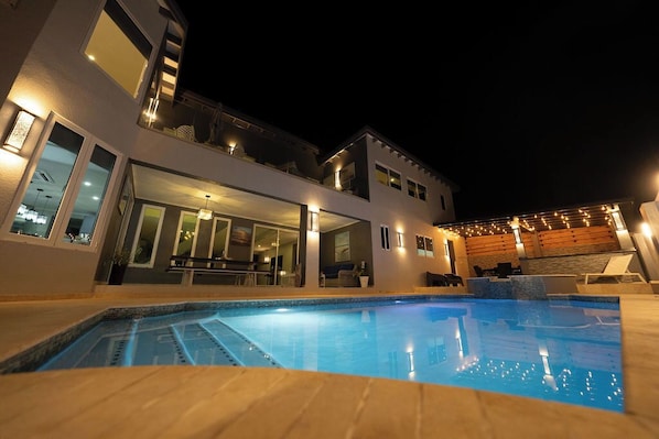 Piscine extérieure