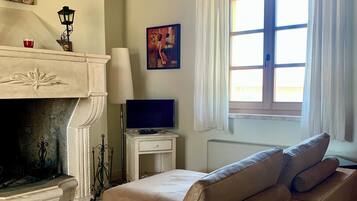 TV connectée, cheminée