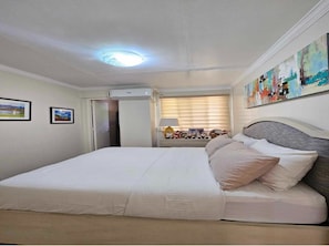 WiFi, bed sheets