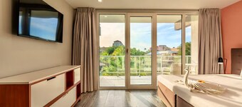 Las Islas Condominiums