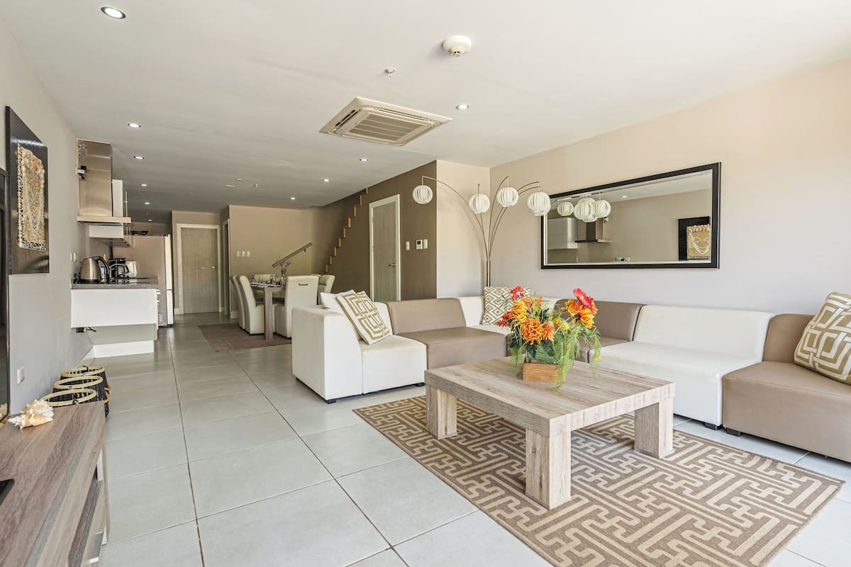 Superior Condo, 3 Bedrooms, Beachside | Ruang tamu