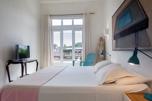 1 chambre, fer et planche à repasser, Wi-Fi, draps fournis